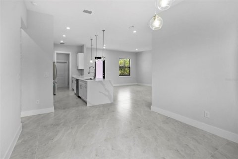 Casa en venta en Port Charlotte, Florida, 3 dormitorios, 157.93 m2 № 1789568 - foto 26