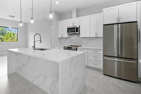 Casa en venta en Port Charlotte, Florida, 3 dormitorios, 157.93 m2 № 1789568 - foto 7