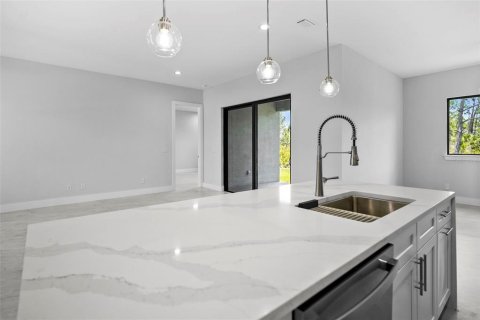 Casa en venta en Port Charlotte, Florida, 3 dormitorios, 157.93 m2 № 1789568 - foto 30