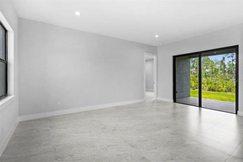 Casa en venta en Port Charlotte, Florida, 3 dormitorios, 157.93 m2 № 1789568 - foto 3