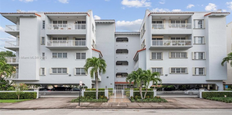 Condo à Coral Gables, Floride, 2 chambres  № 1924125