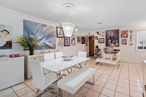 Copropriété à vendre à Coral Gables, Floride: 2 chambres, 108.7 m2 № 1924125 - photo 4