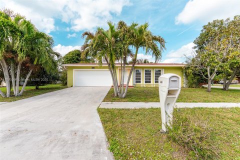 House in Delray Beach, Florida 2 bedrooms, 126.72 sq.m. № 1647600 - photo 20