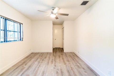 House in Delray Beach, Florida 2 bedrooms, 126.72 sq.m. № 1647600 - photo 14