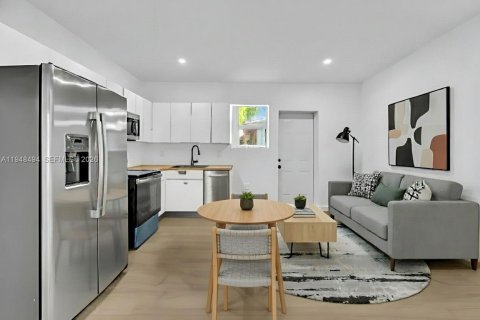 Commercial property in Fort Lauderdale, Florida № 2057478 - photo 13