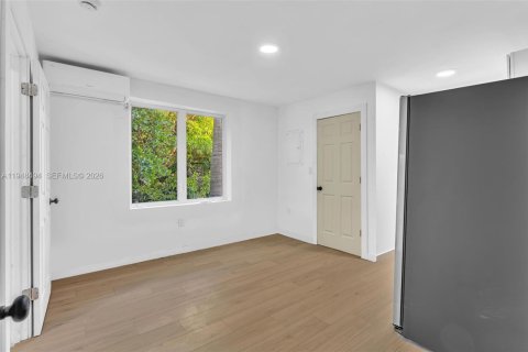 Commercial property in Fort Lauderdale, Florida № 2057478 - photo 29