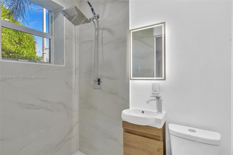 Commercial property in Fort Lauderdale, Florida № 2057478