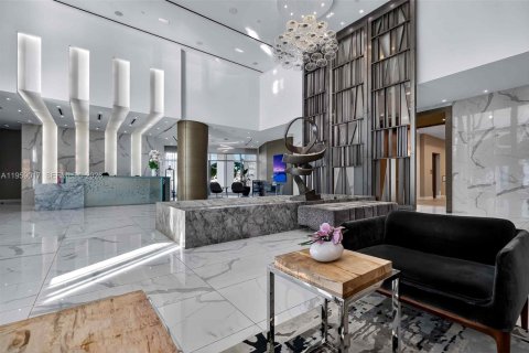 Condo in North Miami Beach, Florida, 3 bedrooms  № 2029606 - photo 8