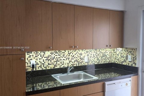 Снять в аренду кондоминиум в Майами-Бич, Флорида 1 спальня, 59.74м2, № 2005395 - фото 4