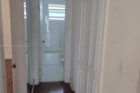 Снять в аренду кондоминиум в Майами-Бич, Флорида 1 спальня, 59.74м2, № 2005395 - фото 8