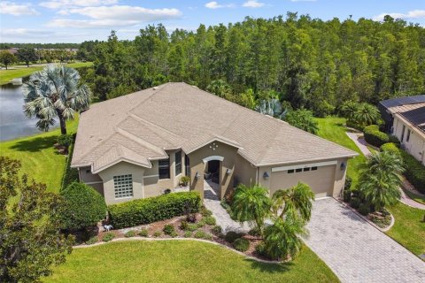 House in Kissimmee, Florida 2 bedrooms, 217.67 sq.m. № 1846434 - photo 3