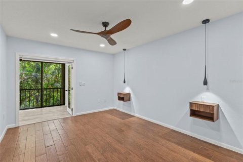 Condo in Sarasota, Florida, 3 bedrooms  № 2232871 - photo 28