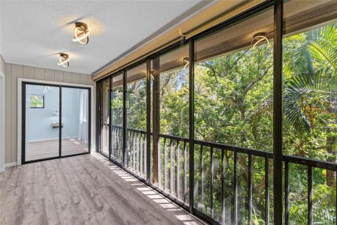 Condo in Sarasota, Florida, 3 bedrooms  № 2232871 - photo 26