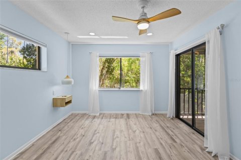 Condo in Sarasota, Florida, 3 bedrooms  № 2232871 - photo 22