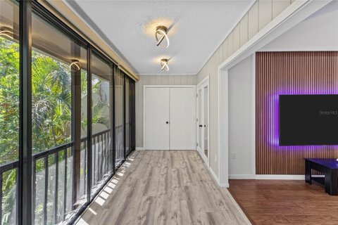 Condo in Sarasota, Florida, 3 bedrooms  № 2232871 - photo 27