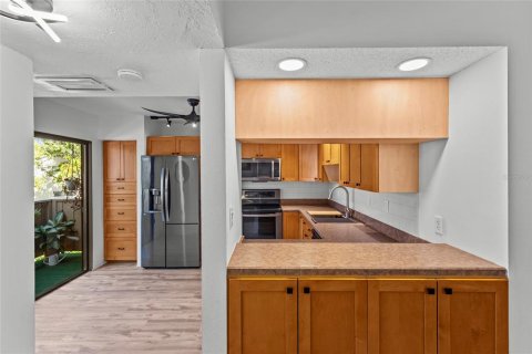 Condo in Sarasota, Florida, 3 bedrooms  № 2232871 - photo 8