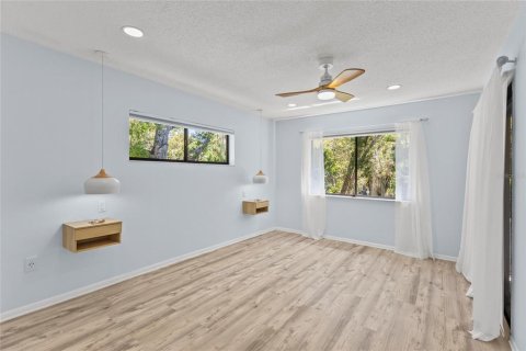 Condo in Sarasota, Florida, 3 bedrooms  № 2232871 - photo 17
