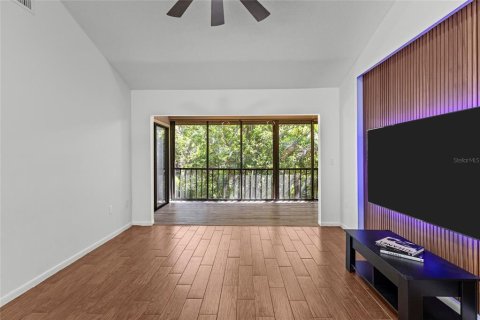 Condo in Sarasota, Florida, 3 bedrooms  № 2232871 - photo 15