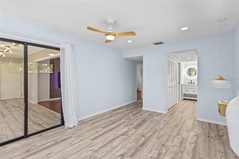 Condo in Sarasota, Florida, 3 bedrooms  № 2232871 - photo 20