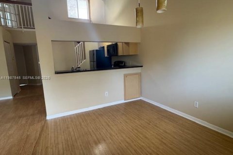 Condo in Coral Springs, Florida, 2 bedrooms  № 2068873 - photo 11