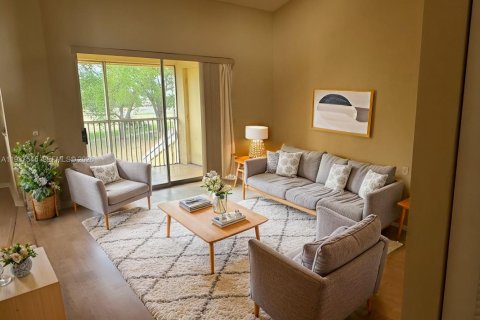 Condo in Coral Springs, Florida, 2 bedrooms  № 2068873 - photo 4