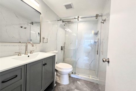Condominio en venta en Miami Beach, Florida, 2 dormitorios, 86.4 m2 № 1951341 - foto 20