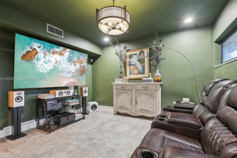 Casa en venta en Cutler Bay, Florida, 3 dormitorios, 197.97 m2 № 1993478 - foto 9