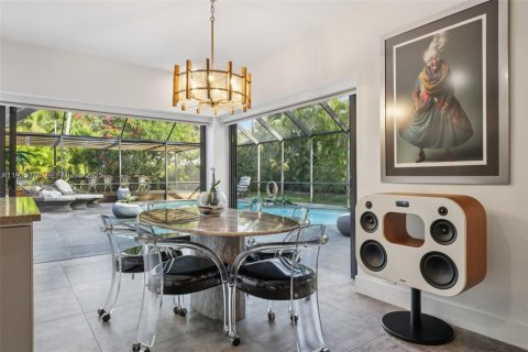 Casa en venta en Cutler Bay, Florida, 3 dormitorios, 197.97 m2 № 1993478 - foto 4