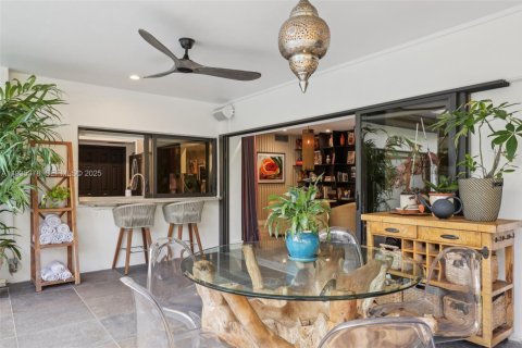 Casa en venta en Cutler Bay, Florida, 3 dormitorios, 197.97 m2 № 1993478 - foto 24