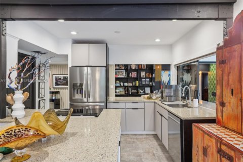 Casa en venta en Cutler Bay, Florida, 3 dormitorios, 197.97 m2 № 1993478 - foto 7