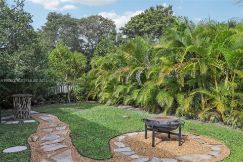 Casa en venta en Cutler Bay, Florida, 3 dormitorios, 197.97 m2 № 1993478 - foto 29
