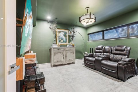 Casa en venta en Cutler Bay, Florida, 3 dormitorios, 197.97 m2 № 1993478 - foto 10