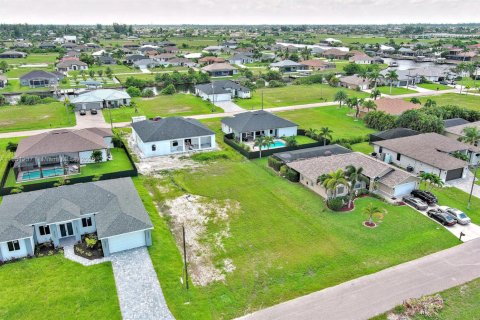 Land in Cape Coral, Florida № 1854829 - photo 8
