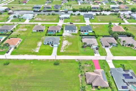 Land in Cape Coral, Florida № 1854829 - photo 17