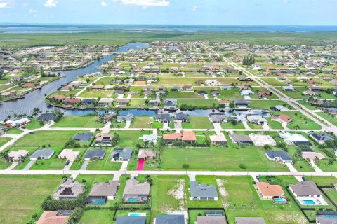 Land in Cape Coral, Florida № 1854829 - photo 23