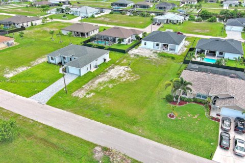 Land in Cape Coral, Florida № 1854829 - photo 14