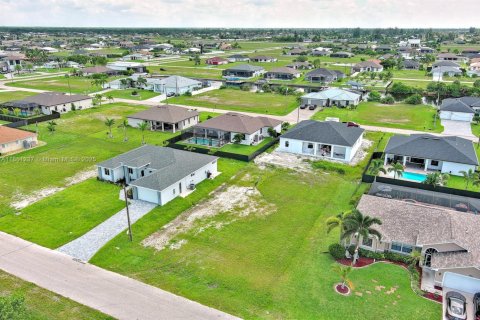 Land in Cape Coral, Florida № 1854829 - photo 13