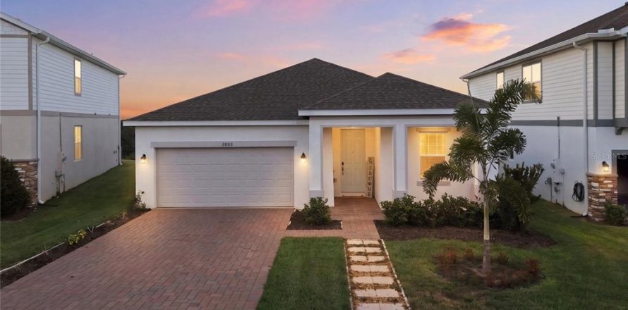 Villa ou maison à Groveland, Floride 4 chambres, 173.36 m2 № 2287565