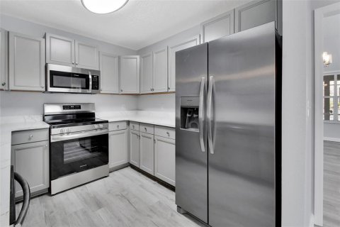 Appartement à louer à DeLand, Floride: 3 chambres, 186.73 m2 № 1755234 - photo 2