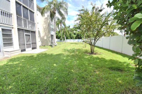 Condominio en venta en Dunedin, Florida, 2 dormitorios, 89.65 m2 № 1917845 - foto 12
