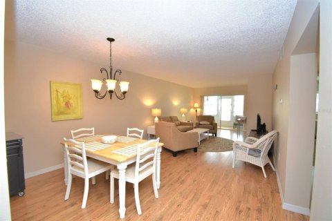 Condominio en venta en Dunedin, Florida, 2 dormitorios, 89.65 m2 № 1917845 - foto 6