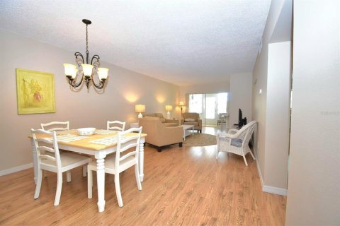 Condominio en venta en Dunedin, Florida, 2 dormitorios, 89.65 m2 № 1917845 - foto 5