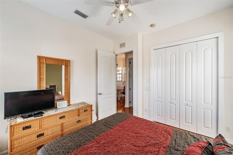 Townhouse in Apollo Beach, Florida 4 bedrooms, 299.33 sq.m. № 1684900 - photo 15