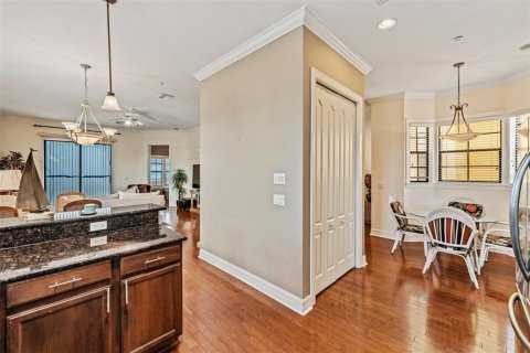Townhouse in Apollo Beach, Florida 4 bedrooms, 299.33 sq.m. № 1684900 - photo 22