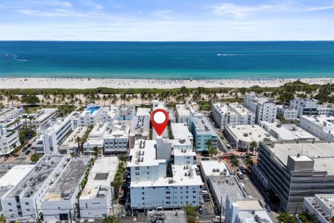 Condo in Miami Beach, Florida, 1 bedroom № 2075993