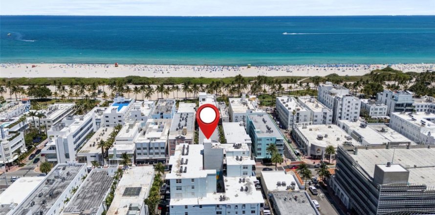 Condo in Miami Beach, Florida, 1 bedroom  № 2075993