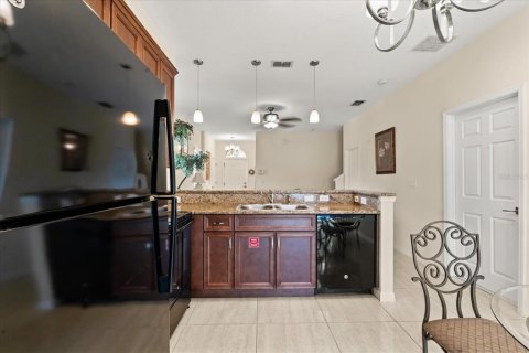 Adosado en alquiler en Orlando, Florida, 5 dormitorios, 149.02 m2 № 1912233 - foto 8