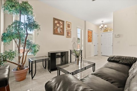 Adosado en alquiler en Orlando, Florida, 5 dormitorios, 149.02 m2 № 1912233 - foto 3