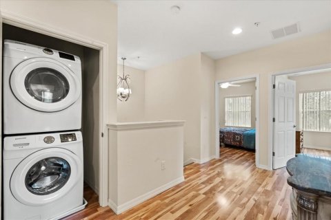 Adosado en alquiler en Orlando, Florida, 5 dormitorios, 149.02 m2 № 1912233 - foto 14