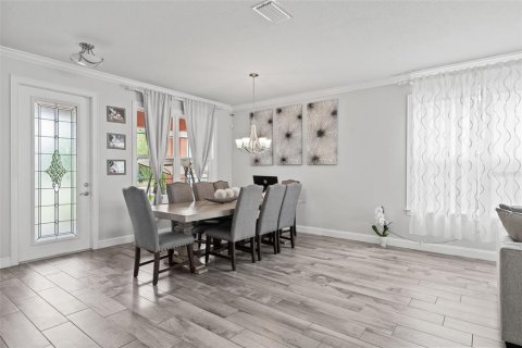 House in Apollo Beach, Florida 4 bedrooms, 256.32 sq.m. № 875447 - photo 3